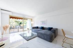 Spacious 2-Br Apartment in a Residence with Pool